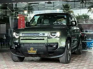 Land Rover Defender P300e HSE 2026