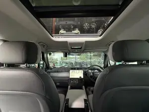 Land Rover Defender P300e HSE 2026