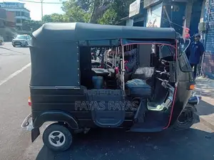 Bajaj RE 1995