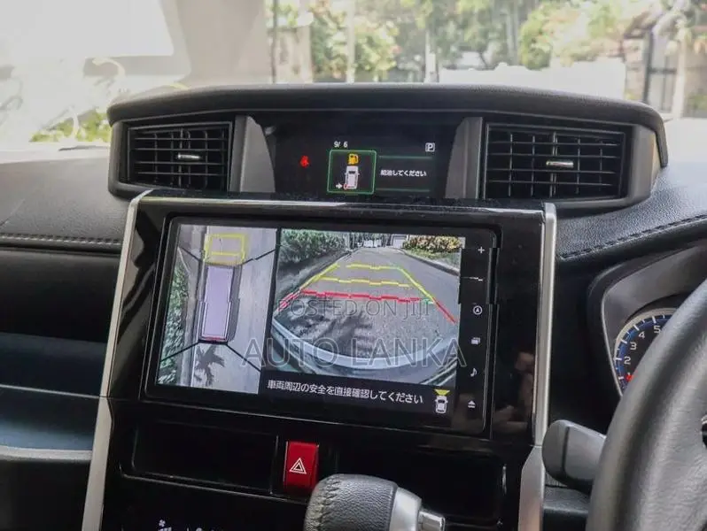 Toyota Roomy Custom GT / 4 way 2023