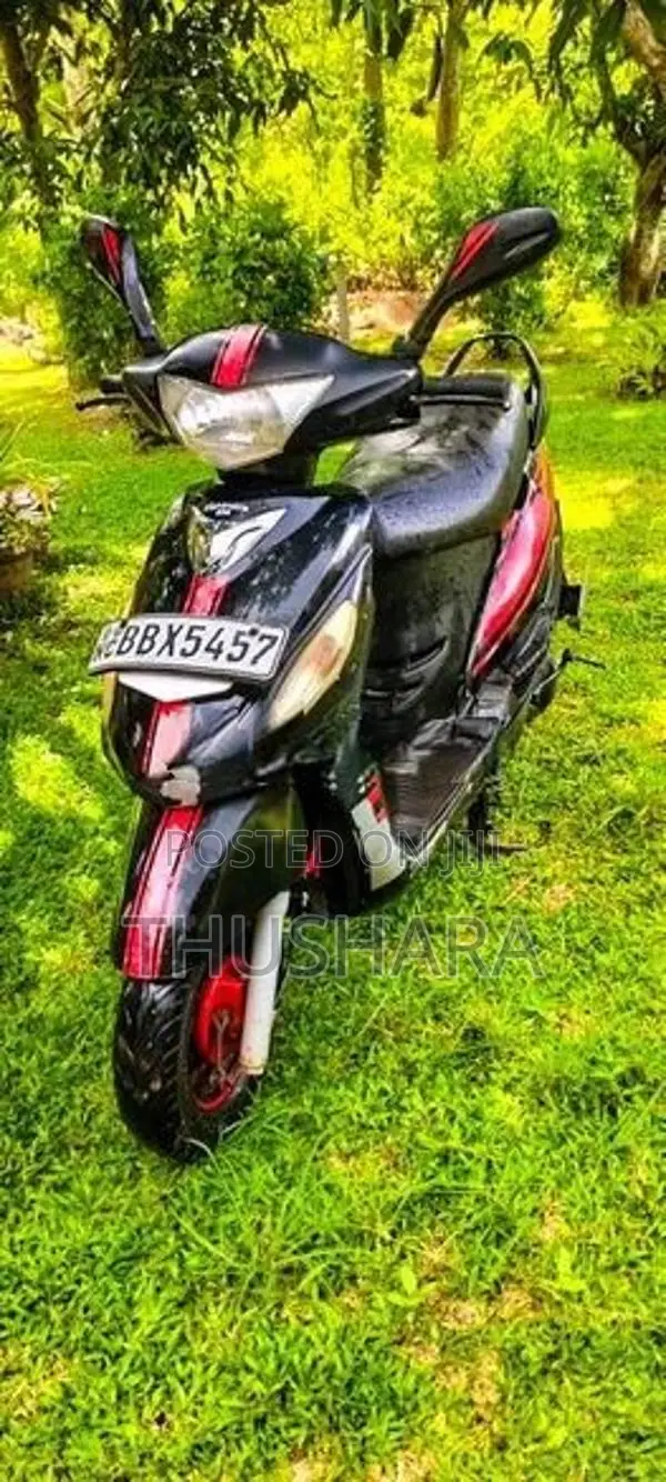Mahindra Uzo 125 2018