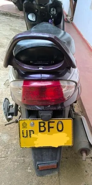 Mahindra Uzo 125 2017