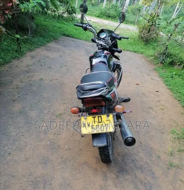 Bajaj CT100 2006