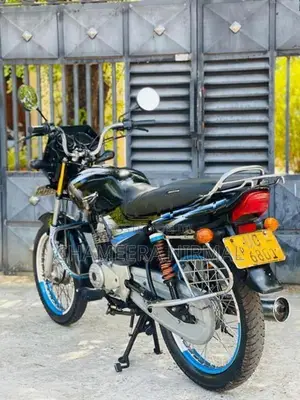 Bajaj CT100 2007