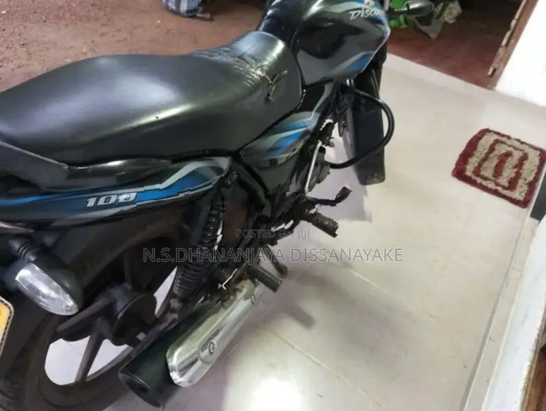 Bajaj Discover 2013