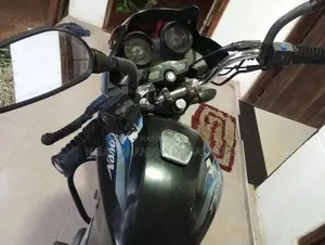Bajaj Discover 2013
