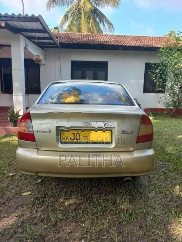 Hyundai Accent 2001