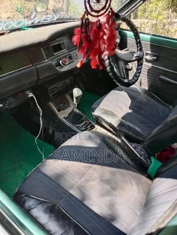 Nissan Sunny B2 11 1977