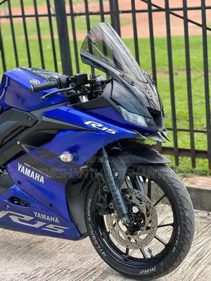Yamaha R15 V3 2022