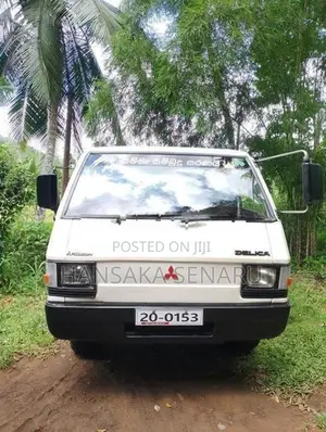 Mitsubishi L300 1985