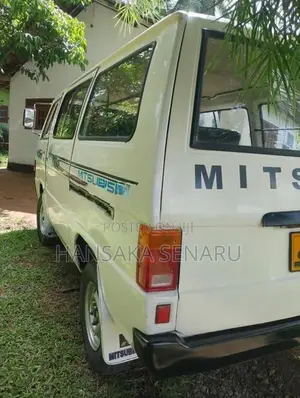 Mitsubishi L300 1985