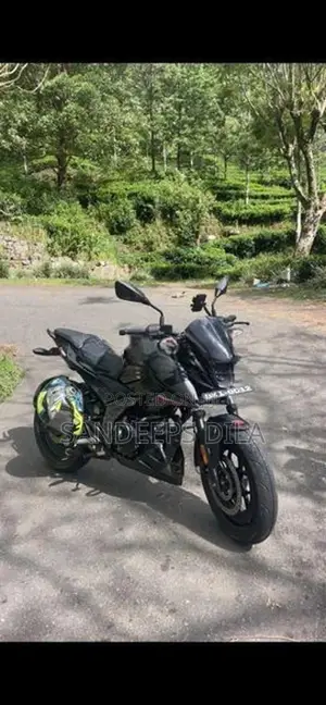 Bajaj Pulsar N160 2025