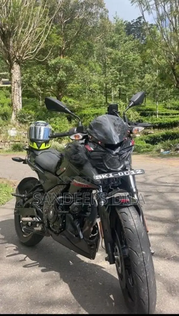 Bajaj Pulsar N160 2025