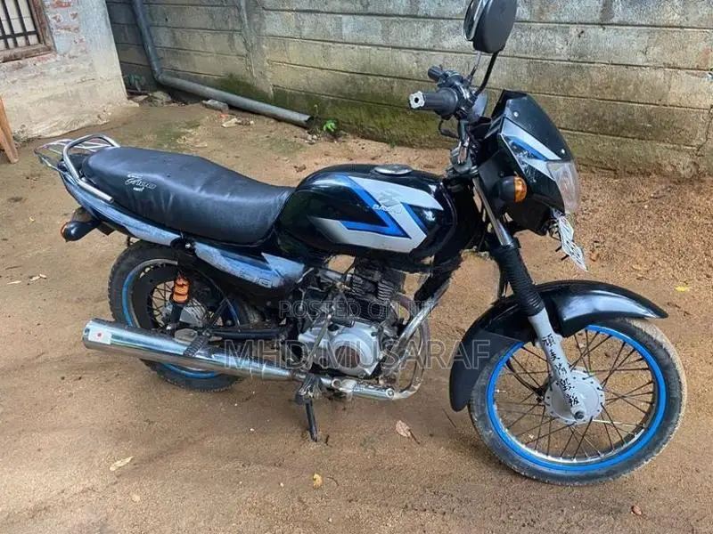 Bajaj CT100 2014