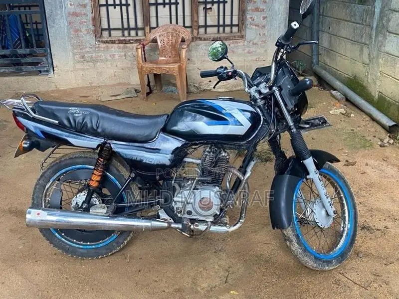 Bajaj CT100 2014