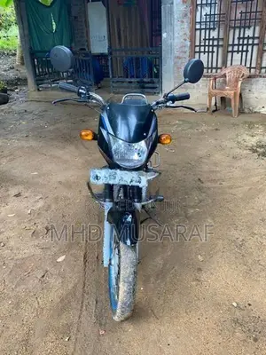 Bajaj CT100 2014