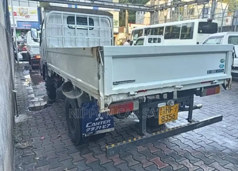 Mitsubishi Canter 10/5 Dunu 1998