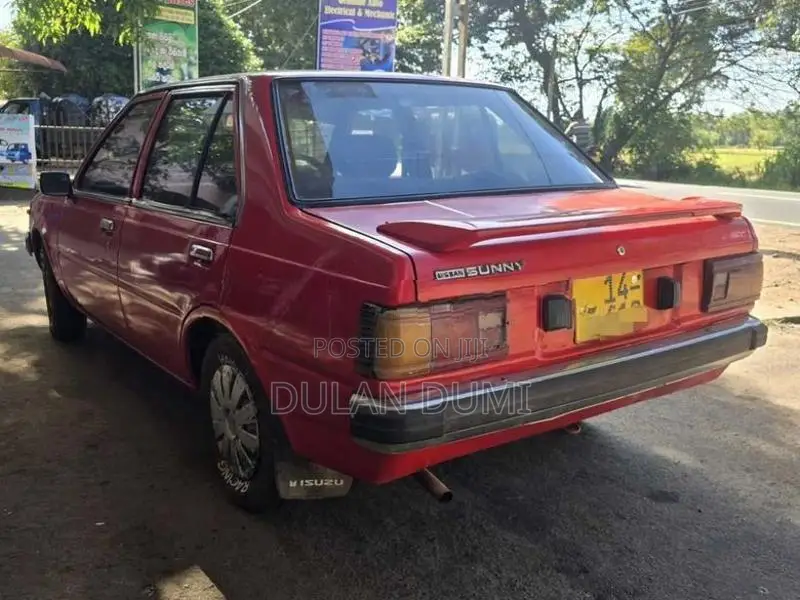 Nissan Sunny HB11 1986