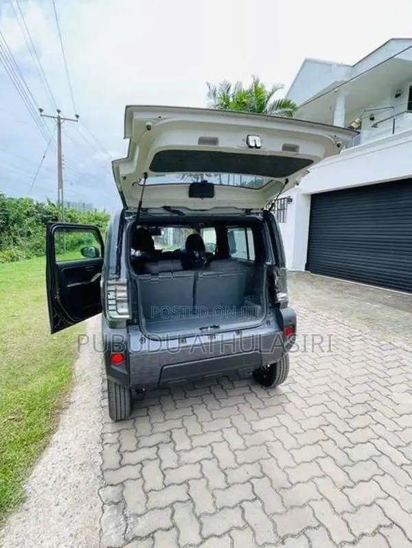 Daihatsu Taft 2025