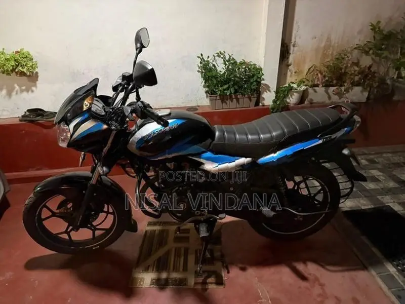 Bajaj Discover 125 2025
