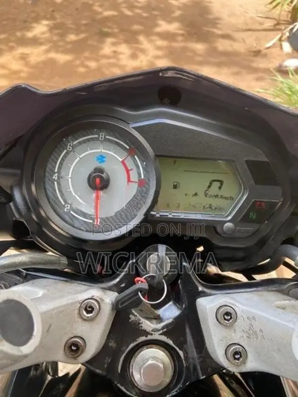 Bajaj Pulsar 135 2011