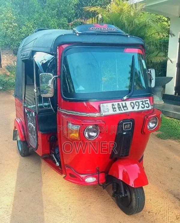 Bajaj RE 2013