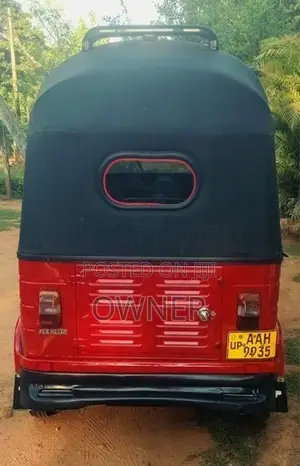 Bajaj RE 2013