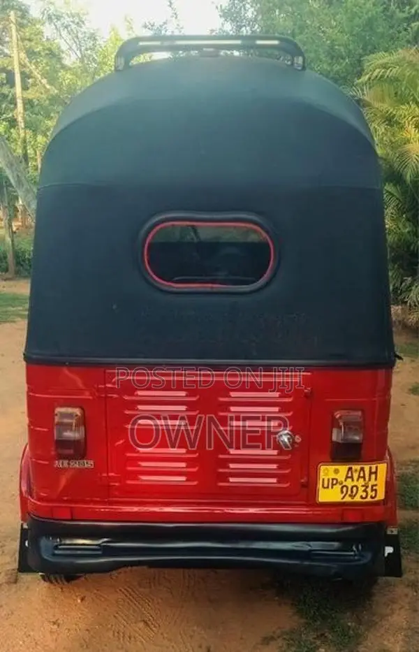 Bajaj RE 2013
