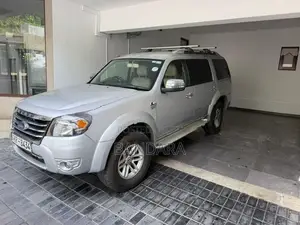 Ford Everest 2011