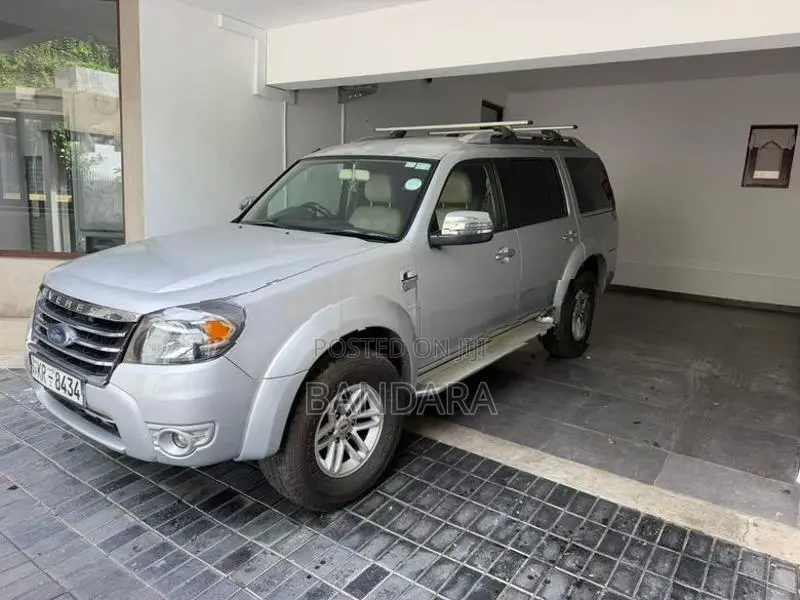 Ford Everest 2011