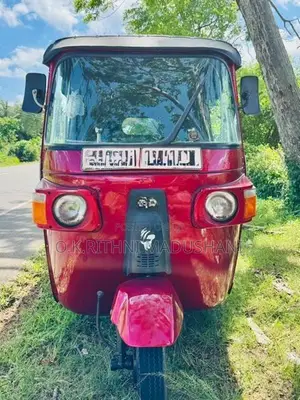 Bajaj RE 2013
