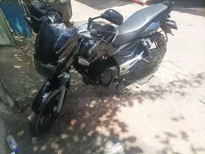 Bajaj Pulsar 150 2005