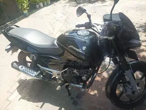 Bajaj Pulsar 150 2005