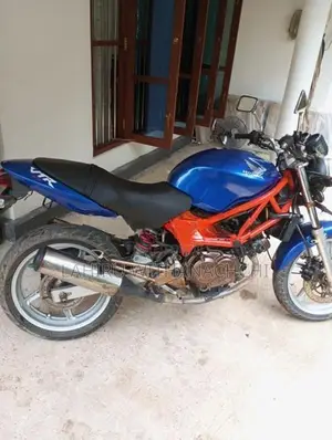 Honda VTR 250 2009