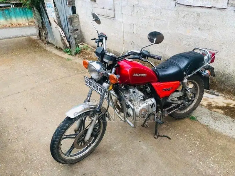 Suzuki GN 125 2017