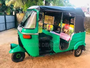 Bajaj RE 2002