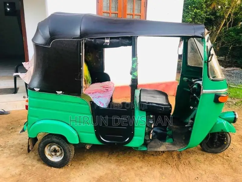 Bajaj RE 2002