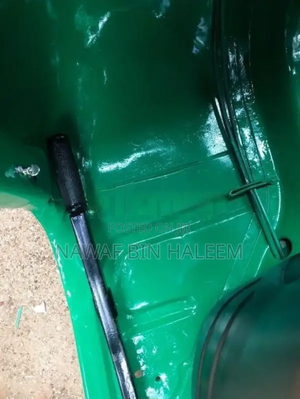 Bajaj RE 2015