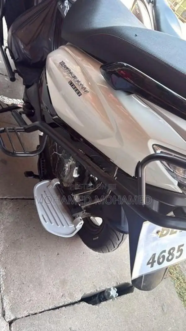 Suzuki Burgman 125 2026