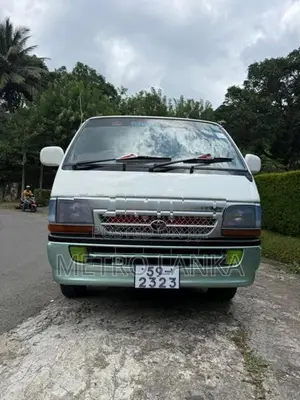 Toyota Dolphin LH102 1991