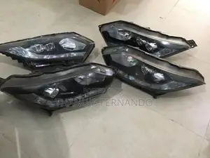 Honda Vezel Head Light