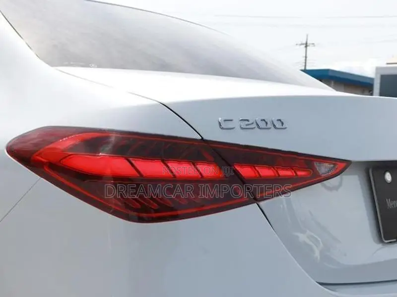 Mercedes Benz C200 AMGLine LUXURY 2025