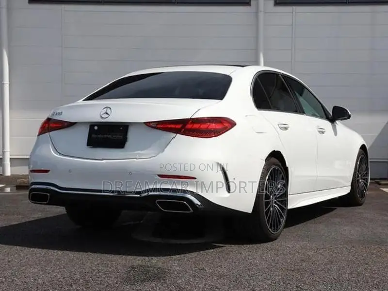 Mercedes Benz C200 AMGLine LUXURY 2025