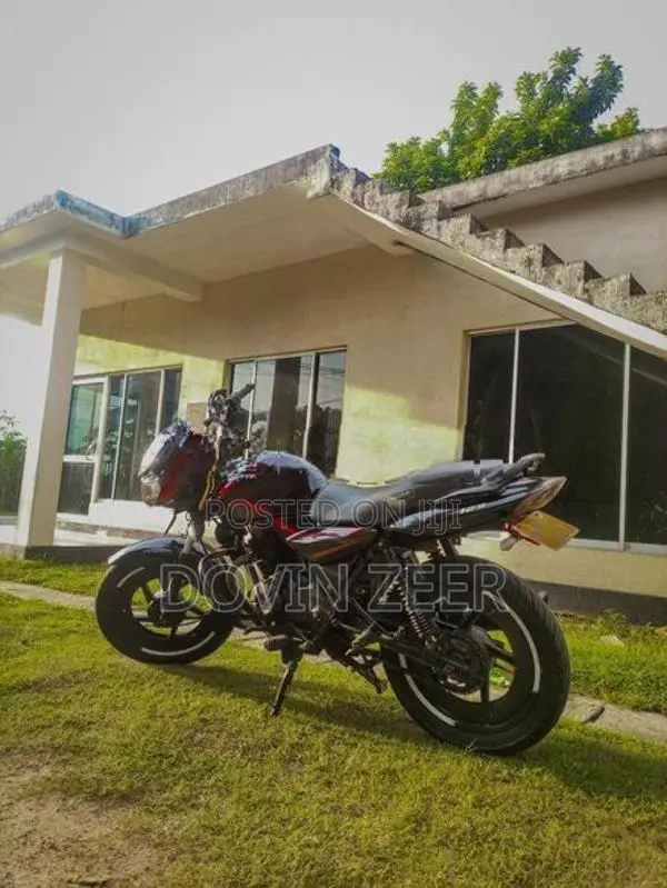 Bajaj Discover 125 2012