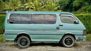 Toyota Dolphin LH102 1992