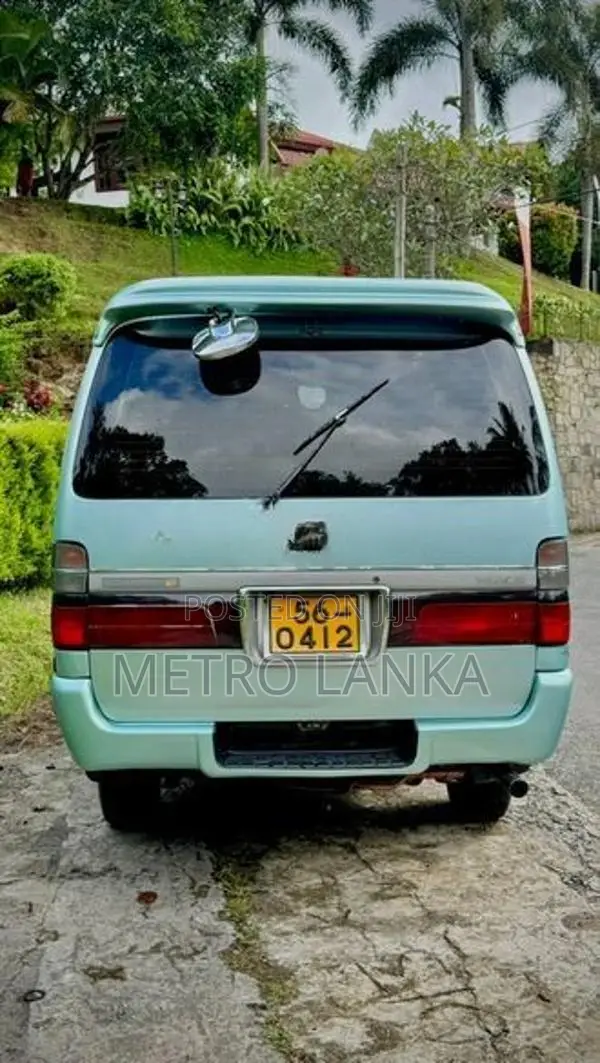 Toyota Dolphin LH102 1992