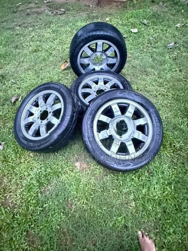 18’ Alloy Wheels with Tyres