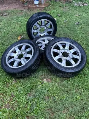 18’ Alloy Wheels with Tyres