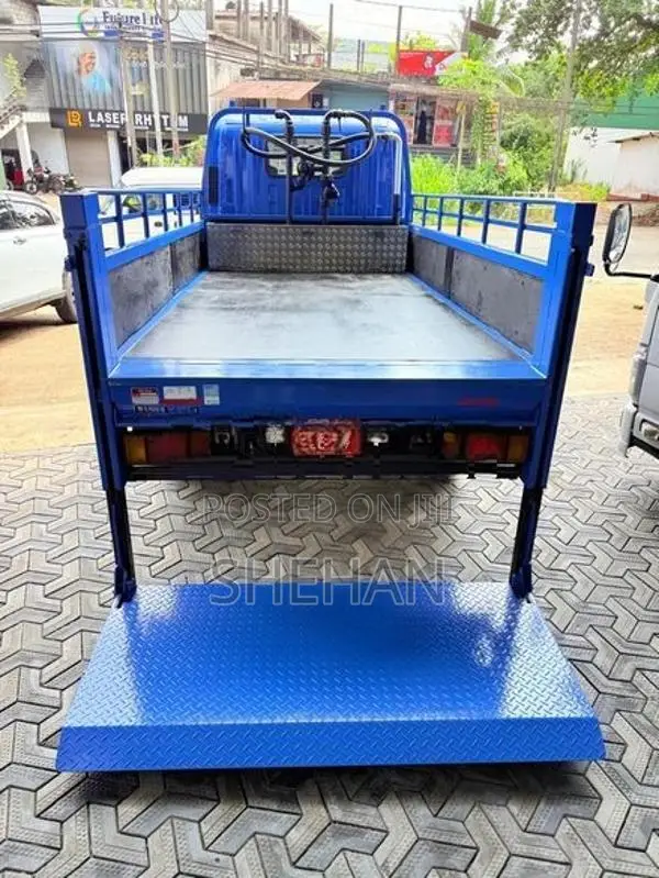 Isuzu Elf Dunu model 12.5feet 2017