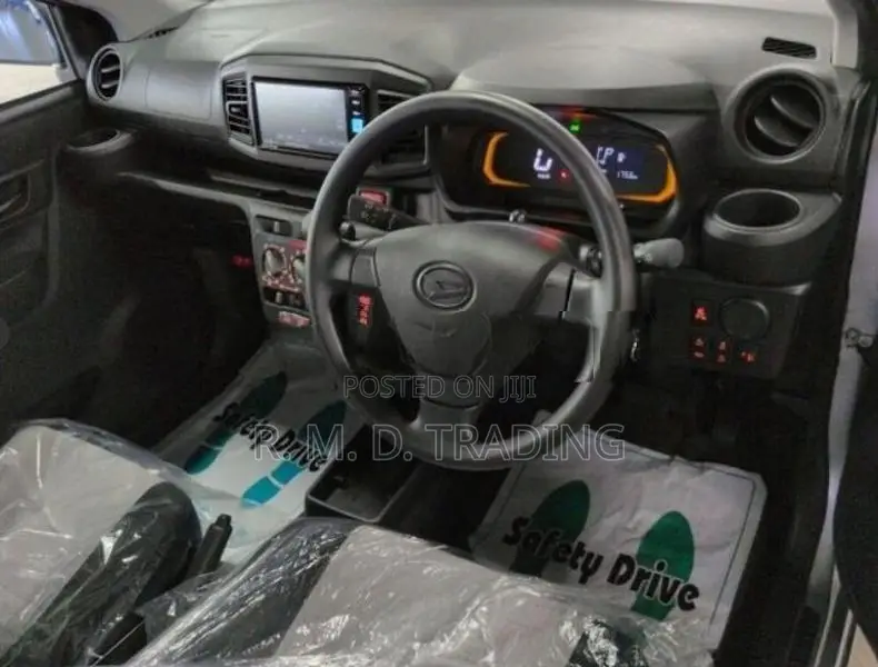 Daihatsu Mira ES L SA3 2025